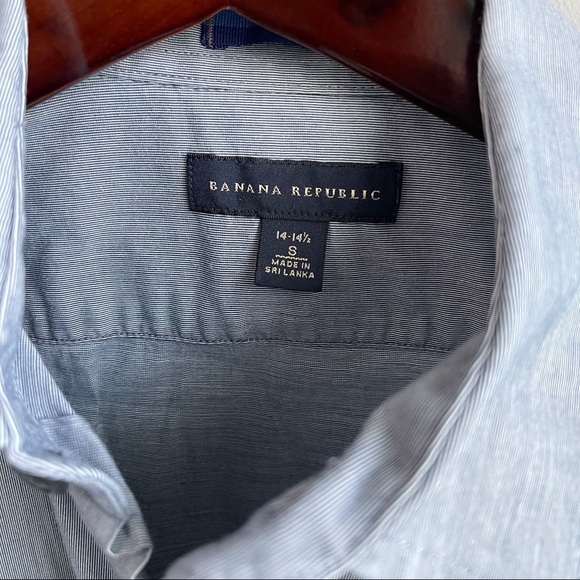 Banana Republic button down shirt - Picture 2 of 3